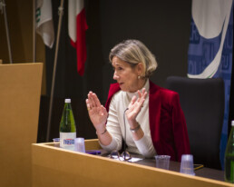 L’educazione finanziaria dei giovani: investire e fare impresa per un futuro sostenibile